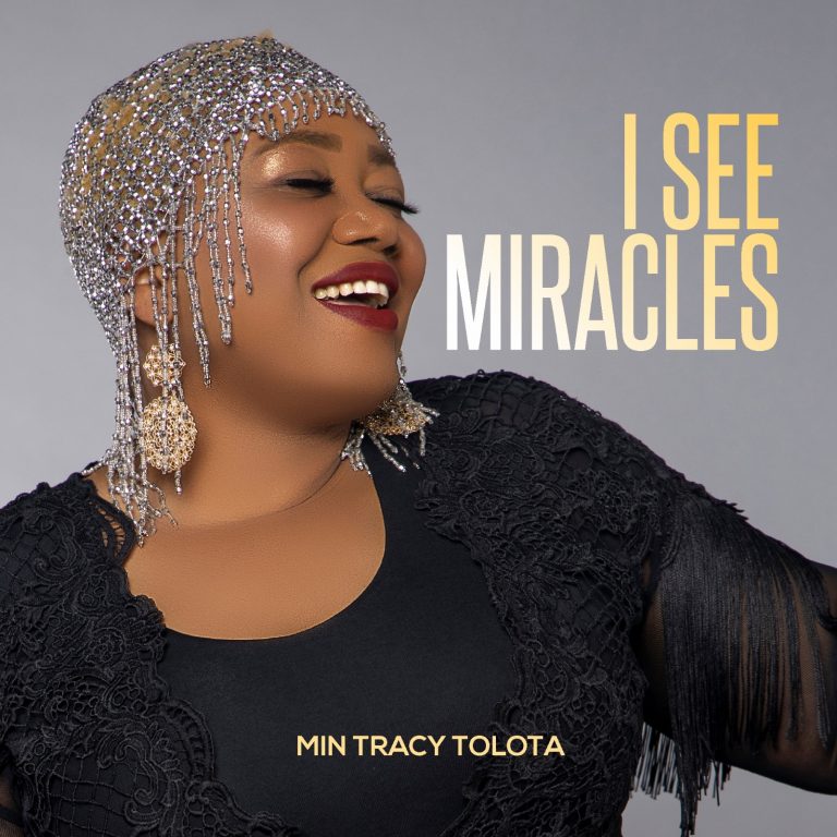 Min Tracy Tolota - I See Miracles (2)