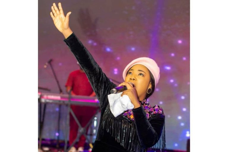 Best of Mercy Chinwo Gospel DJ Mixtape www.Greatgospelmusic.net