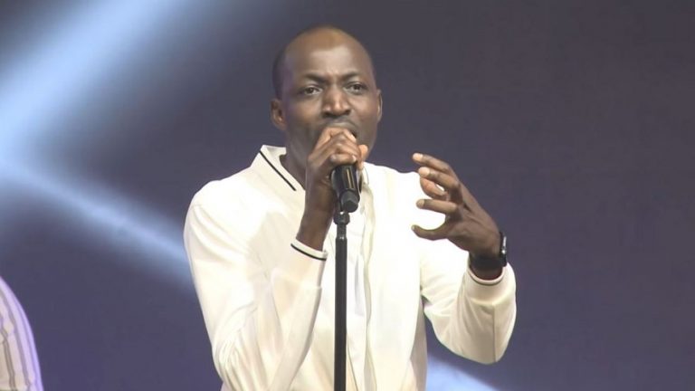 Dunsin-Oyeka www.Greatgospelmusic.net